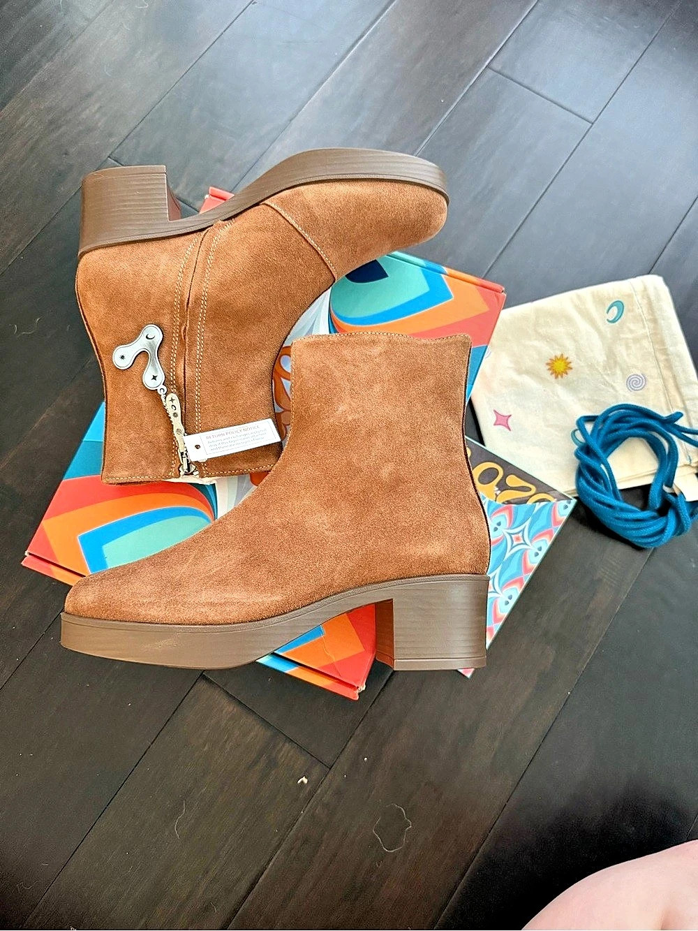 Sz 8 LAZO genuine suede SIREN Platform Ankle Boots in Brown NWT